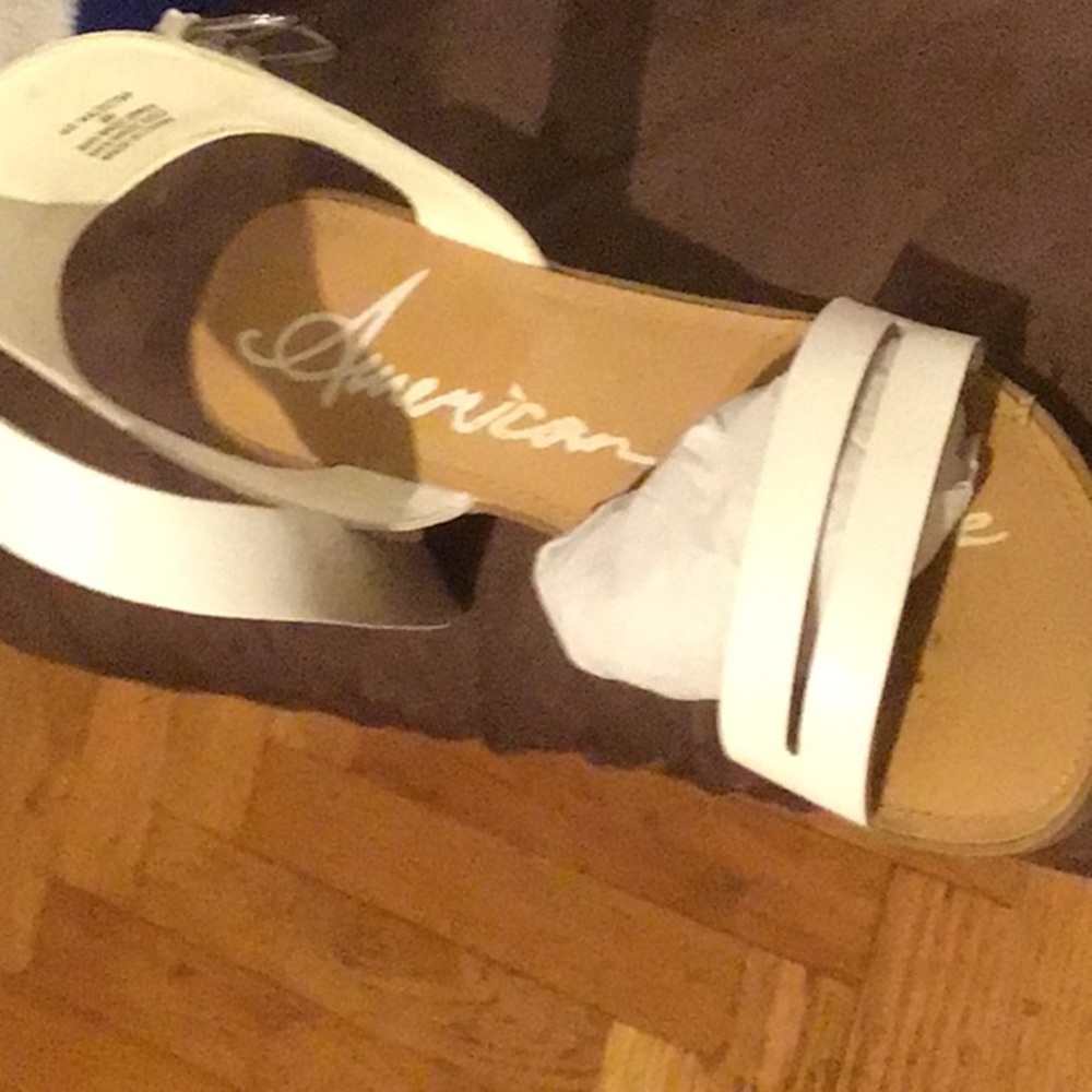 White wedge never wore it